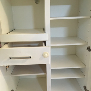 食器棚（白）の画像