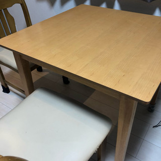 ダイニングセット 2人用の画像