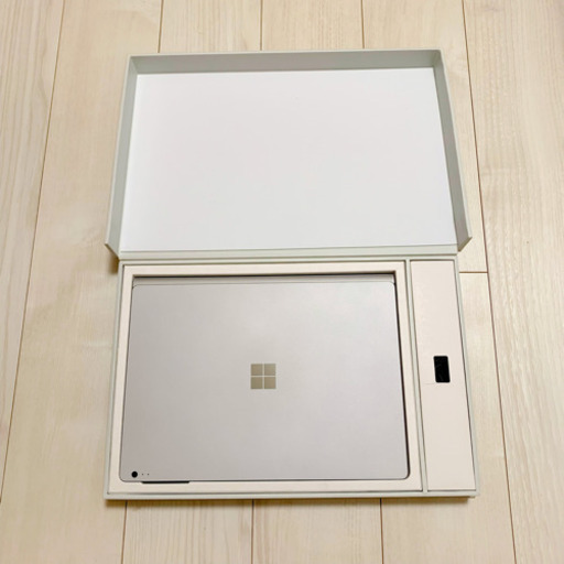 [本体未使用品]定価35万円 surface book corei7 256GB メモリー8GB