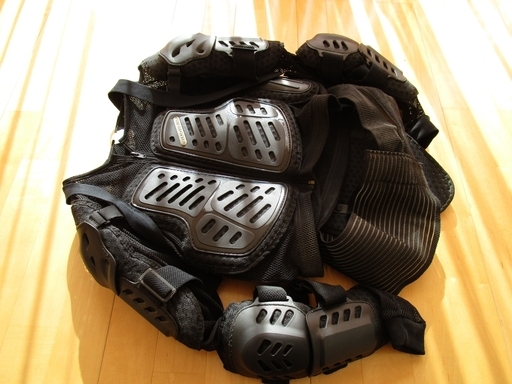 バイク用プロテクタージャケット　コミネ製セーフティジャケット（SK492）Ｌサイズ　購入年度：１０年以上前