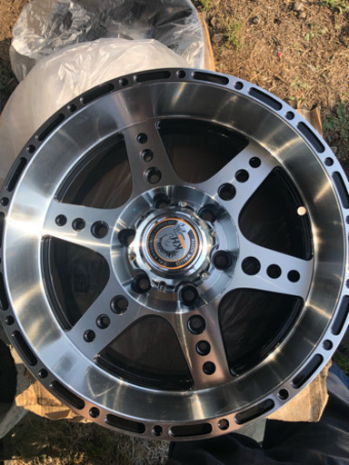 16×8J 6×139.7−20 16インチ新品アルミホイール 4本セット