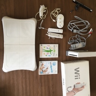 wii本体とwiiフィットとソフト二本差し上げます