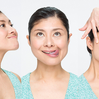 美と健康はスマイルから。目黒区三田のお屋敷で顔ヨガ教室を開催いたします。の画像