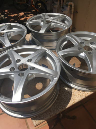 ENKEI RIVAZZA 6Jx15+40 114.3-5H 4本セット