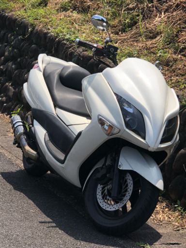 マジェスティ 4D9 カスタム