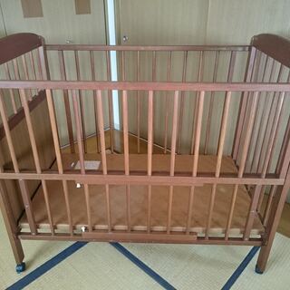 ベビーベッド
