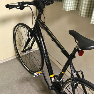 クロスバイク TREK LIVESTRONG 27段変速 アルミ ブラック 配送無料