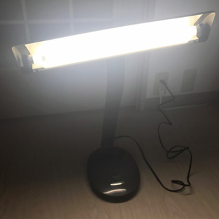 日立✴︎蛍光灯卓上ライトスタンド
