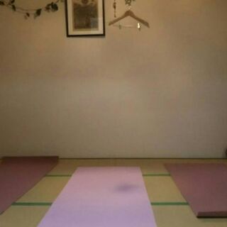 少人数のヨガクラス　コロナ太り…の画像