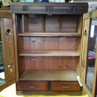 ○レトロな収納家具の画像