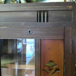 ○レトロな収納家具の画像