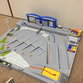 トミカサービスエリア、高速道路、コンビニセットの画像