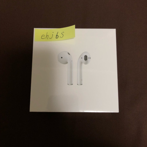新品 未開封　Apple AirPods with Wireless Charging Case アップル・エアポッド　(第二世代最新モデル)　完全ワイヤレスフォン