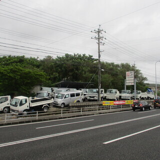 ☆中古車の販売・営業・洗車・整備補助のお仕事です経験者優遇・初心...