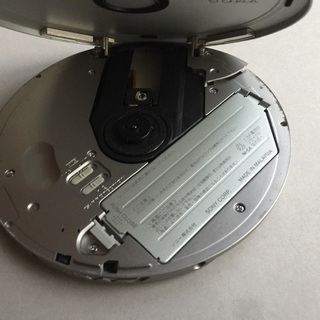 ソニーCDウォークマン一式の画像