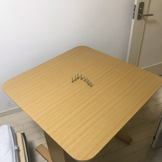 組み立て机の画像