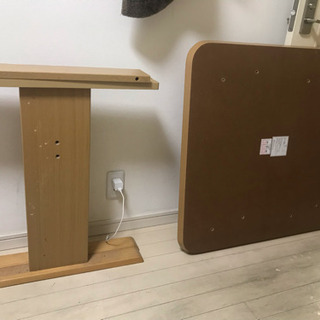 組み立て机の画像