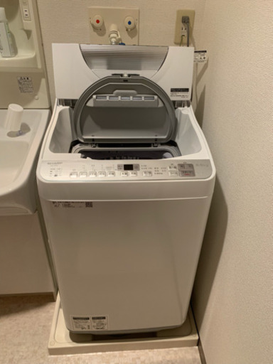 新品テスト使用のみ。5.5キロ乾燥機付き洗濯機