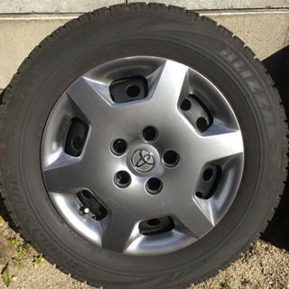 スタッドレス 195/65R15 4本セット ナット付きの画像