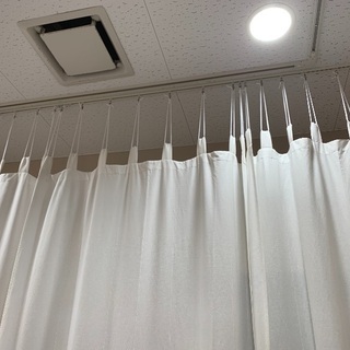 カーテンレール 差し上げます！