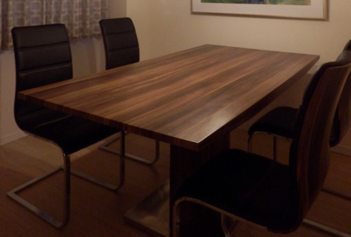 マツコさんにも紹介されたダイニングセット