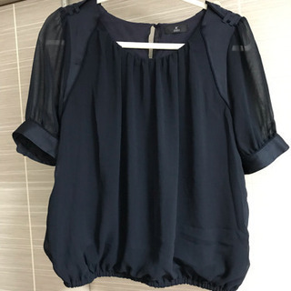 イネド トップス