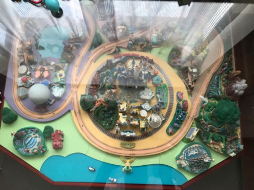 ディアゴスティーニ フロリダ版ディズニーパレード