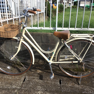 自転車 27インチ ブリジストン カジュナ ３段ギア LEDライト ホワイトベージュ 鍵２本 中古 平成28年5月購入 