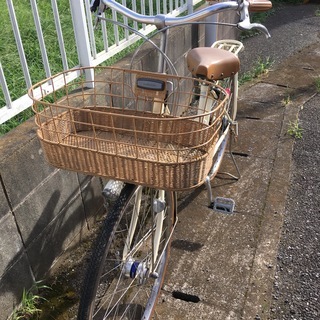 自転車 27インチ ブリジストン カジュナ 3段ギア LEDライト ホワイト