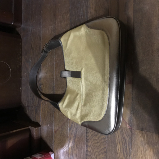 GUCCIのバック