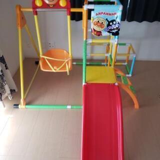 美品　アンパンマン　ジャングルジム&ブランコ