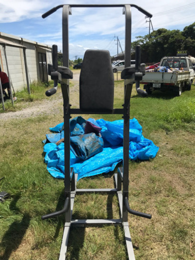 懸垂マシーン 腕力 トレーニング マシーン腹筋 背筋 ぶら下がり
