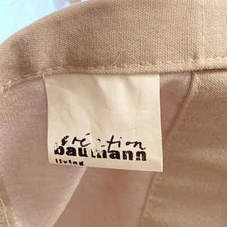 【クリエイションバウマン】蝶柄のカーテン「値下げしました」の画像