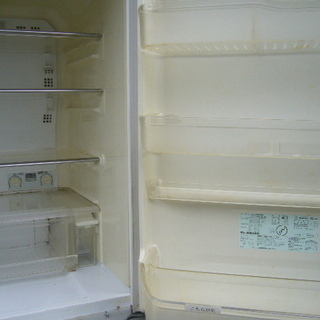 シャープ２００４年４０４リットル冷蔵庫の画像