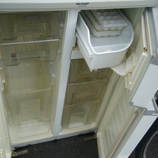 シャープ２００４年４０４リットル冷蔵庫の画像