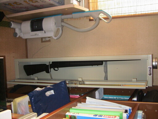 KJ（台湾メーカ製）ガスガン・ボルト式ライフル銃。（マガジンなし）