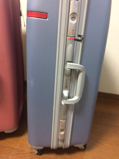 【帰省時のみ・次回秋以降〜年末年始の予定・お取り引き可】  CAGGIONI カジオーニ スーツケース 水色 ピンク  外寸（約）76×54×30 96リットル前後 大型 大きいサイズ  TSAロック 4輪