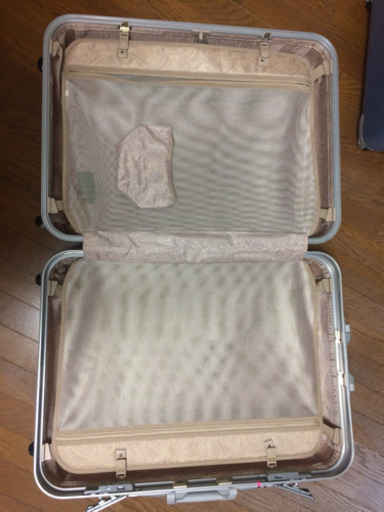 【帰省時のみ・次回秋以降〜年末年始の予定・お取り引き可】  CAGGIONI カジオーニ スーツケース 水色 ピンク  外寸（約）76×54×30 96リットル前後 大型 大きいサイズ  TSAロック 4輪