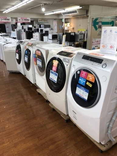 ドドン！と展示中！ドラム式洗濯機大量入荷しています！