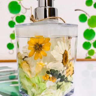 ⭐️大好評 ボタニカルなソープボトル⭐️の画像