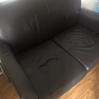 2人がけソファーを買い取ってくれるかた募集です。の画像