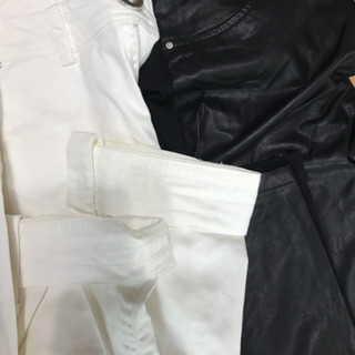 ZARA、GAP、AZULなどのパンツ、スキニーお引取り予定の画像