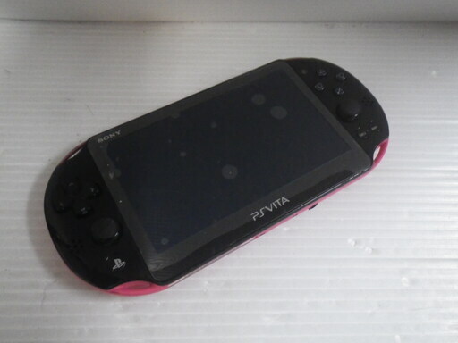 PlayStation Vita Wi-Fiモデル ピンク/ブラック PCH-2000