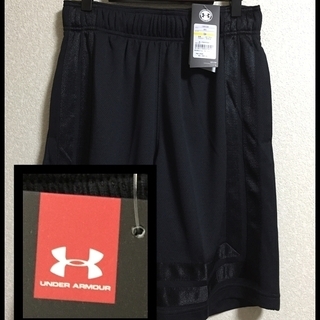 [UNDER ARMOUR]　ベースライン10インチショーツ【新...