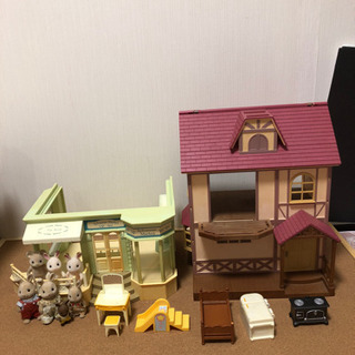 ＊商談中＊シルバニアファミリー 建物2件とその他セットの画像