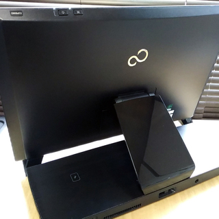 ★取引成立★【発送OK】超美品★ハイスペック★富士通 WW1/M【Core i7／新SSD512GB／メモリ 8GB】の画像