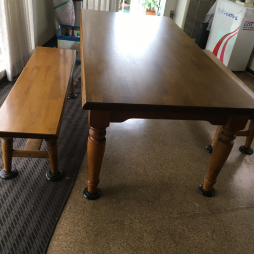 取引完了❣️大型高級家具☆12000円❣️ダイニングテーブルとベンチチェストの3点セット格安