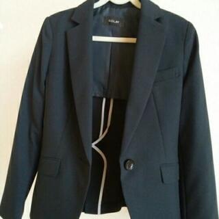 シンプルなスーツほぼ新品の画像