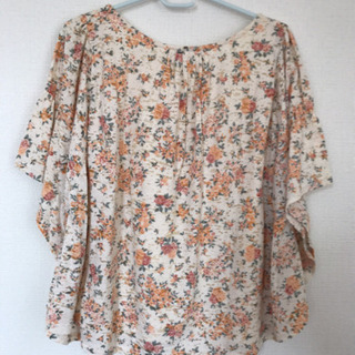 ドルマンスリーブカットソー【美品】の画像