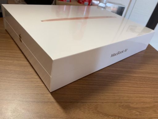 ★未開封品★ Apple MacBook Air 13インチ 256GB Touch ID搭載モデル ゴールド MVFN2J/A